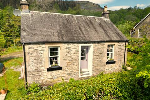 2 bedroom cottage for sale, Tynloan, Tarbet, Argyll and Bute, G83 7DD