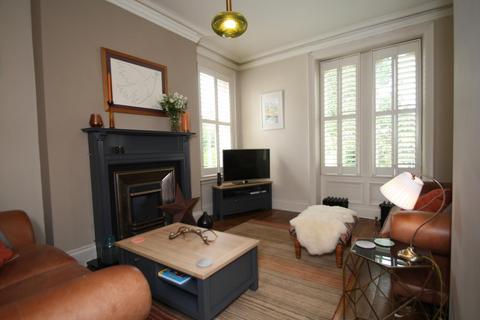 2 bedroom flat to rent, Parish Ghyll Road, Ilkley, West Yorkshire, LS29