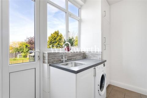 49 Wynchgate, London, N14 6RH