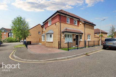 5 bedroom detached house for sale, Francisco Close, Grays