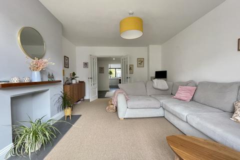 2 Franklyn Drive, Exeter, EX2 9HR