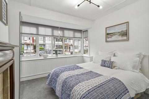 undefined, Cleveley Crescent, London W5