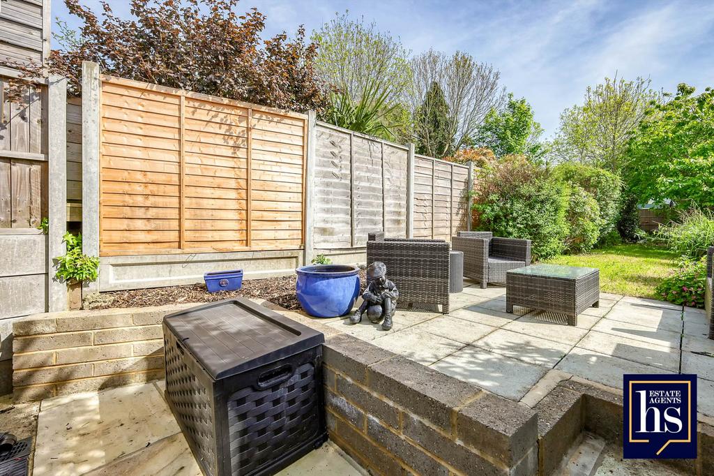 Cromwell Road, Brentwood CM14 2 bed semidetached bungalow for sale £