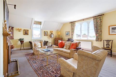 3 bedroom apartment for sale, Swan House, Saddlers Row, Petworth, West Sussex, GU28