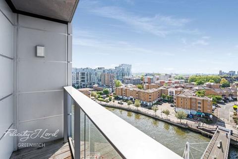 2 bedroom flat for sale, Admirals Tower, Dowells Street, London, SE10 9GE