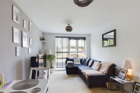 1 bedroom flat for sale, Burway Close, South Croydon