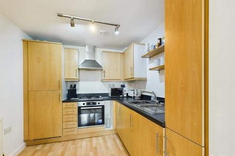 1 bedroom flat for sale, Burway Close, South Croydon