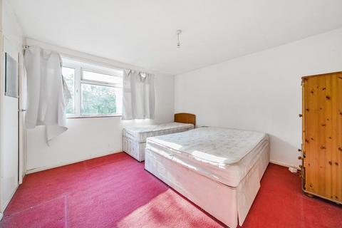 43b Burnt Ash Road, London, SE12 8RF