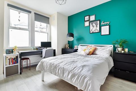 40 Pevensey Road, London, SW17 0HR