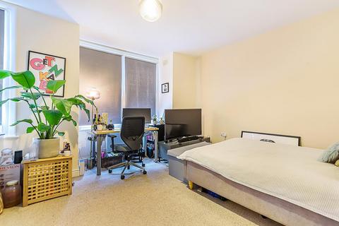 40 Pevensey Road, London, SW17 0HR