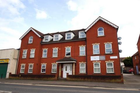 2 bedroom apartment for sale, Church Street, Highbridge, TA9