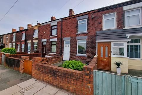 3 bedroom terraced house to rent, Derbyshire Hill Road, St. Helens, WA9