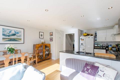 4 bedroom house to rent, St Pauls Mews, Camden, London, NW1