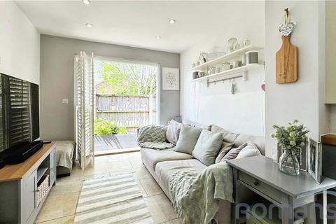 3 bedroom end of terrace house for sale, Poyle Road, Tongham, Farnham