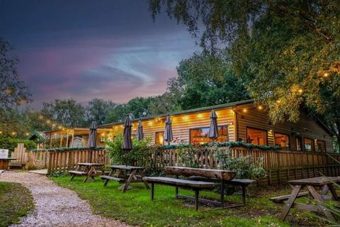 2 bedroom lodge for sale, Stowbridge Kings Lynn