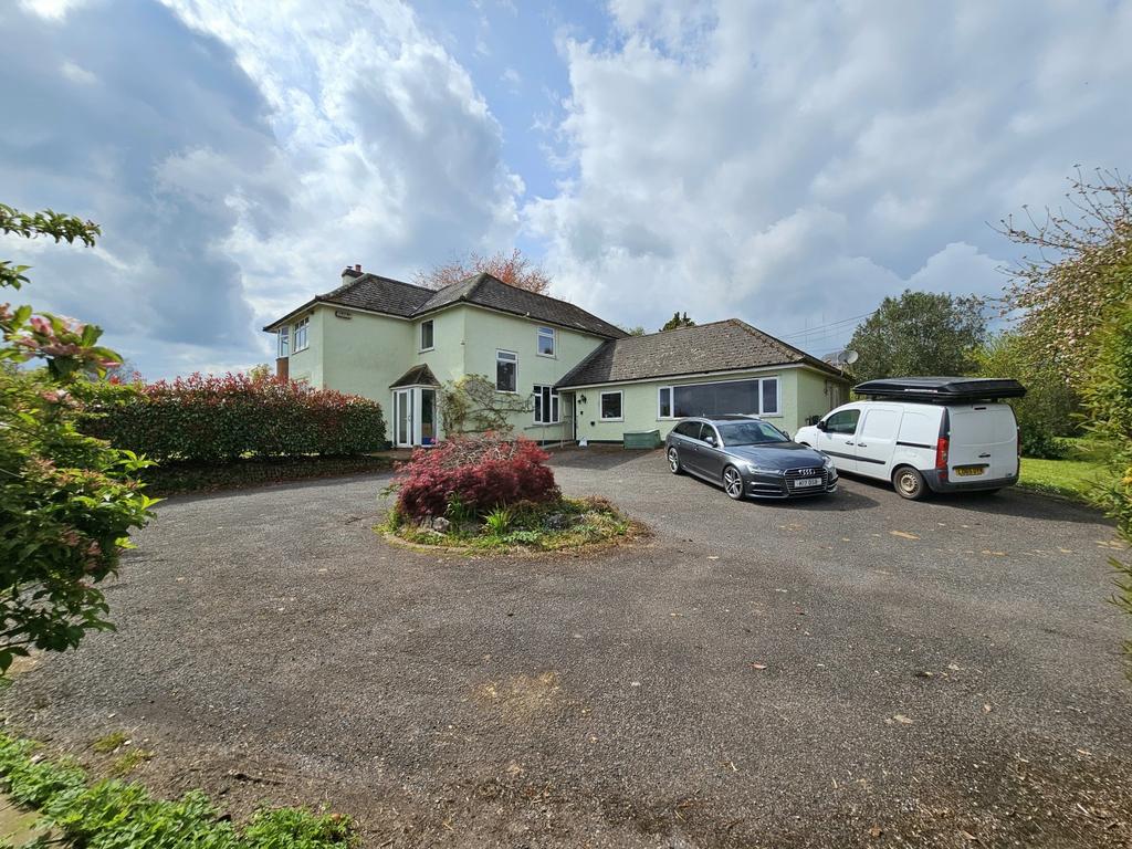 Turnpike, Sampford Peverell... 5 bed detached house for sale £725,000