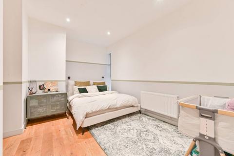 2 bedroom flat for sale, Campden Road, South Croydon, CR2