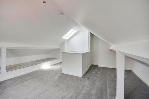 65 Longford Lane, Gloucester, GL2 9HB