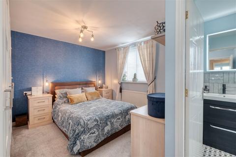 4 bedroom detached house for sale, Kestrel Crescent, Droitwich, WR9 7HH