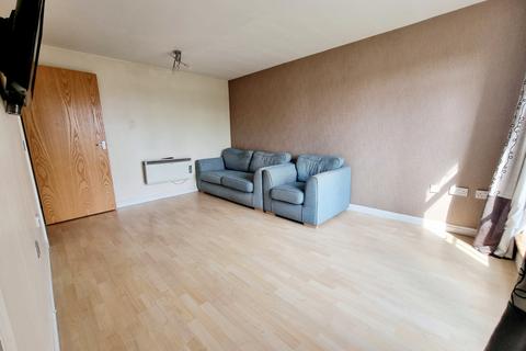 2 bedroom apartment to rent, Rollesby Gardens, St Helens, WA9