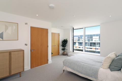 2 bedroom flat to rent, Hoopers Mews, Acton, W3