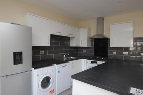 2 bedroom flat to rent, Harrogate Road, Alwoodley, Leeds, LS17