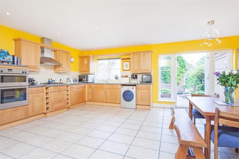 4 bedroom semi-detached house to rent, Winchester, Hampshire SO22