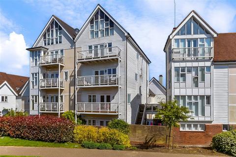 3 bedroom ground floor flat for sale, Edgar Close, Kings Hill, West Malling, Kent