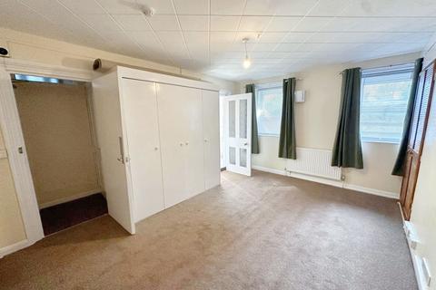 1 bedroom flat to rent, 35 Tonbridge Road, Maidstone ME16