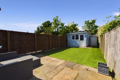 90 Collindale Avenue, Erith, DA8 1EE