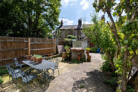 4 bedroom terraced house for sale, Camberwell, London SE5