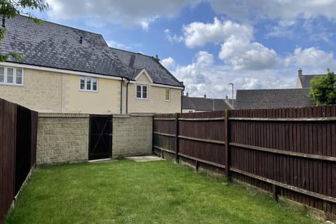 3 bedroom terraced house to rent, The Oaks, Carterton, Oxon, OX18 1GN