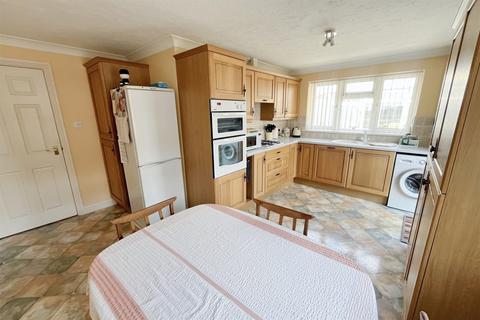 3 bedroom detached bungalow for sale, Wareham