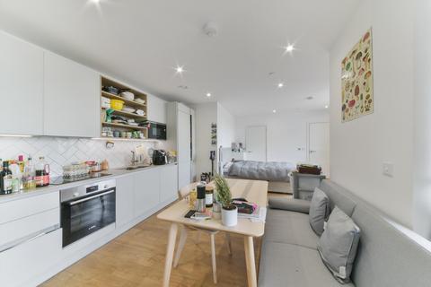 Studio to rent, Peppercorn Court, Blair Street, London, E14