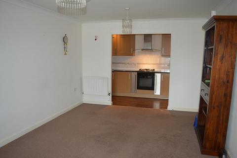 2 bedroom flat to rent, London Road, Burgess Hill RH15