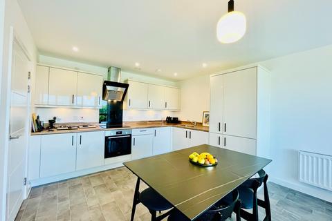 2 bedroom apartment for sale, Canal Street, Campbell Park, Milton Keynes, MK9