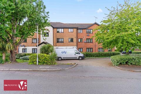 1 bedroom flat for sale, Parrotts Field, Hoddesdon EN11