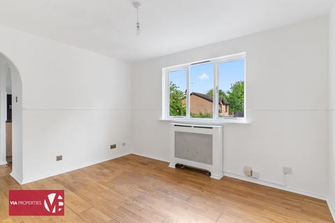 1 bedroom flat for sale, Parrotts Field, Hoddesdon EN11