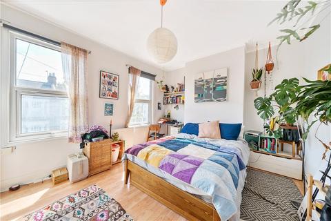 3 bedroom terraced house for sale, Leslie Road, Leytonstone, London