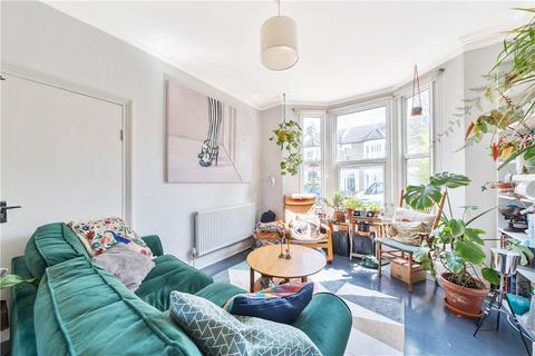 31 Leslie Road, London, E11 4HF