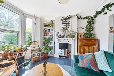 31 Leslie Road, London, E11 4HF