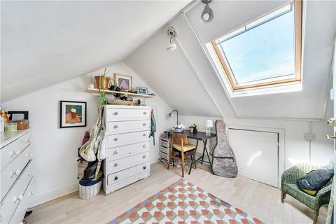 31 Leslie Road, London, E11 4HF