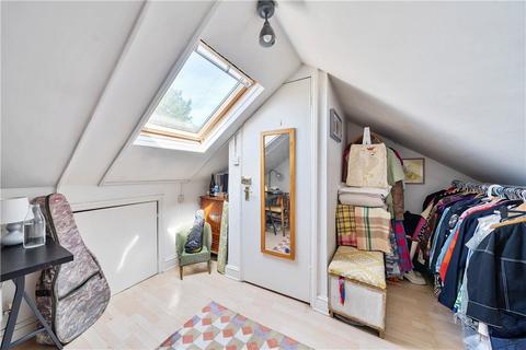31 Leslie Road, London, E11 4HF