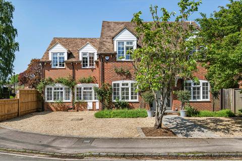 4 bedroom detached house for sale, Brocks Way, Shiplake, Henley-on-Thames, Oxfordshire, RG9.
