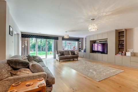 6 bedroom detached house for sale, Howards Thicket, Gerrards Cross, Buckinghamshire