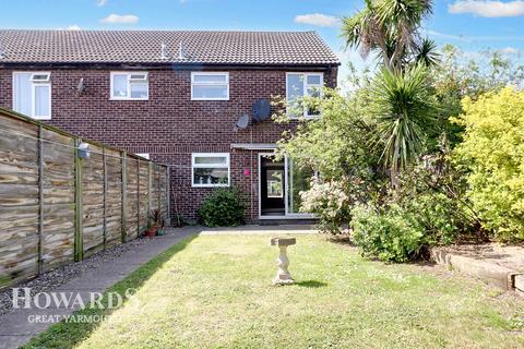 3 bedroom end of terrace house for sale, Blenheim Avenue, Martham