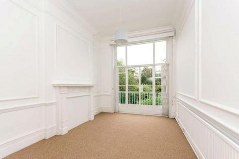 1 bedroom flat to rent, Hamilton Terrace, London NW8