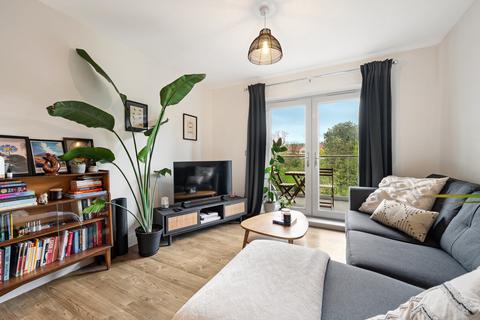 2 bedroom flat for sale, Mill Way, Otley, LS21