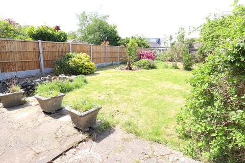 3 bedroom semi-detached bungalow for sale, Pearsons Avenue, Rayleigh, SS6