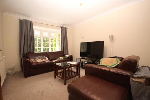 3 bedroom terraced house to rent, Findlay Drive, Guildford, Surrey, GU3